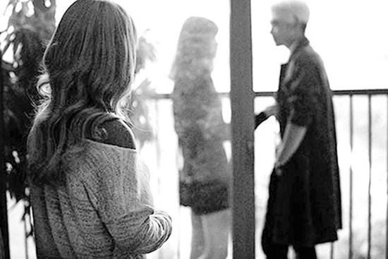 Người thứ ba hối hận vì đạp lên tất cả kết hôn với nhân tình