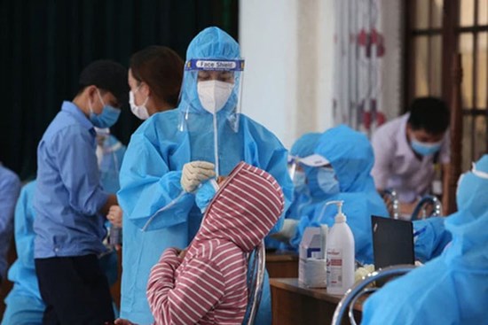 Ngày 22/4, thêm 2.338 bệnh nhân COVID-19 được công bố khỏi bệnh, đã tiêm 232.567 liều vaccine cho trẻ từ 5 - dưới 12 tuổi