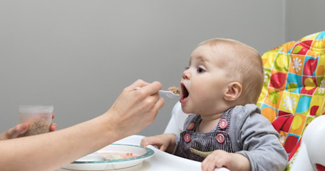 Trẻ mấy tháng ăn được thịt và những lưu ý quan trọng mẹ cần nhớ khi cho con ăn thịt-4