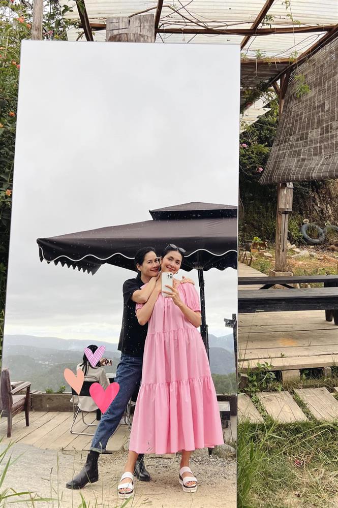 12 set đồ đi du lịch đẹp mê từ Hà Tăng, diện lên là có ngay ảnh sống ảo siêu xinh-5