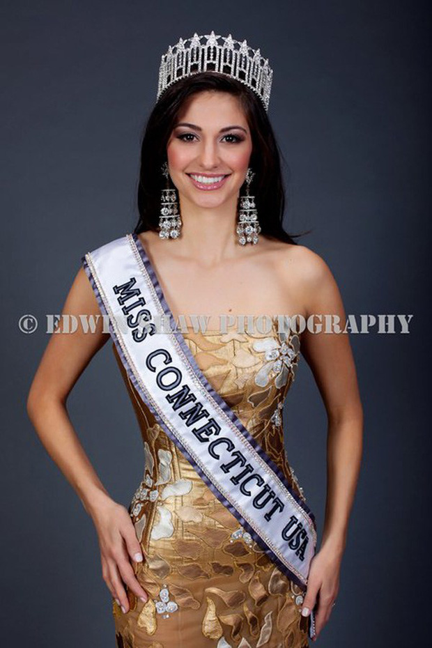 1 Hoa hậu được cung phụng trong lâu đài trăm tỷ, ai dè bị chồng đại gia phát hiện tin nhắn phơi bày bí mật đường dây bán dâm-14