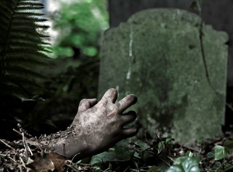 Vụ án kinh thiên động địa: Gã phù thủy nhẫn tâm sát hại 42 phụ nữ, ép nạn nhân tự đào mồ chôn thân, còn có hành động quái dị sau đó-6