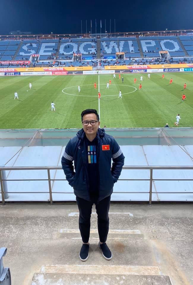 Bình luận dạo trên Facebook, vợ BTV Quang Việt (VTV1) vô tình làm lộ lương chồng, đã thế còn khiến chồng nở mũi khi kể những điều này-2