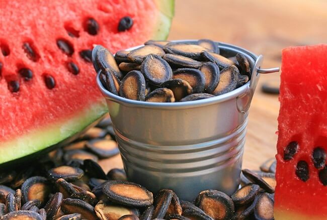 Ở dưa hấu có một thứ đảm bảo chị em mê mẩn: Ăn đều sẽ tăng cường hấp thụ canxi, hình thành collagen, chữa được nhiều bệnh-1