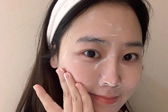 Bác sĩ chống lão hóa buổi sáng với 4 bước chuẩn không cần chỉnh