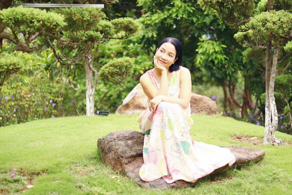 Diva Mỹ Linh sống an yên, viên mãn trong biệt phủ nhiều cây xanh nên tuổi U50 vẫn trẻ đẹp-5