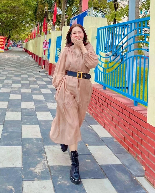 Nhan sắc thật của Hồng Diễm ở tuổi U40 ra sao trong ảnh chụp vội mà gây xôn xao mạng xã hội?-1