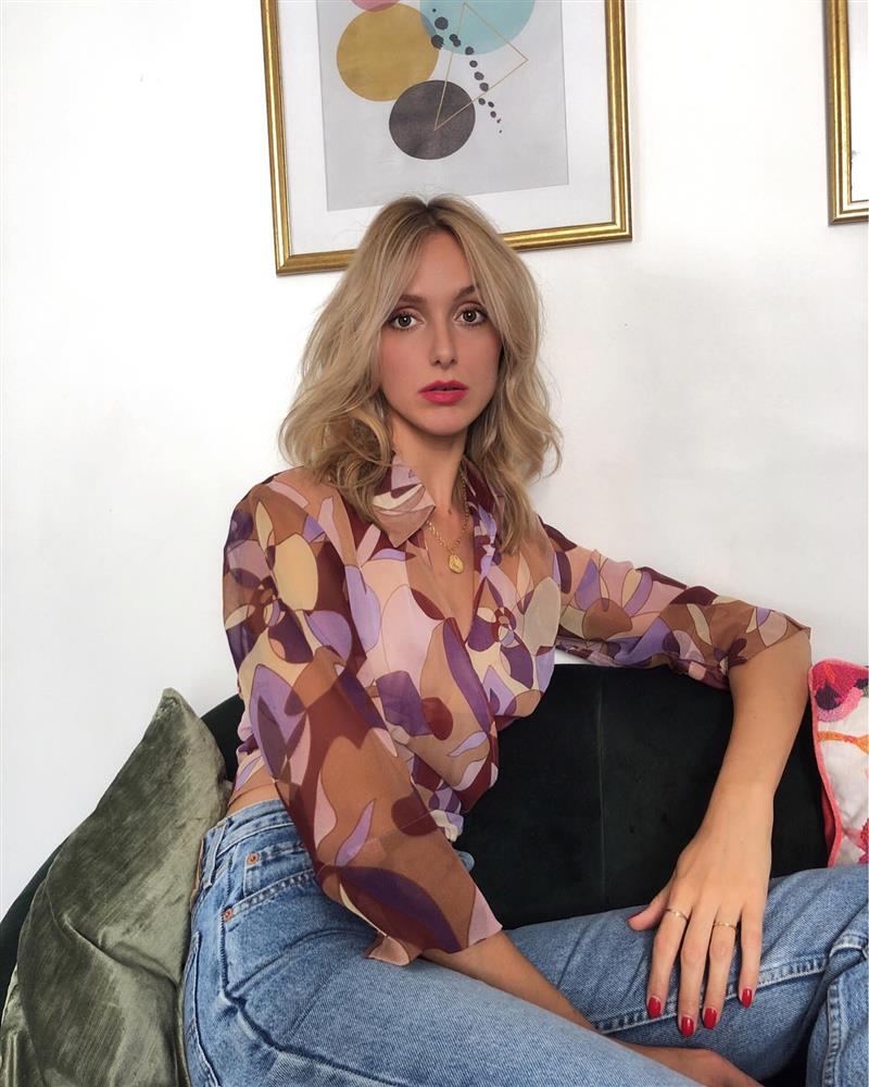 Gái Pháp không thể sống thiếu áo sơ mi họa tiết trong mùa hè, nhìn là muốn sắm theo ngay-14