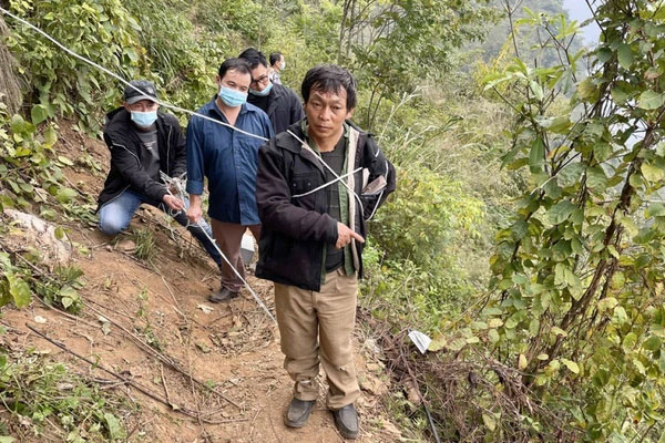 Lạc lối trong mối tình vụng trộm, gã đàn ông giết hại người tình kém 7 tuổi ném xác xuống vực sâu-1