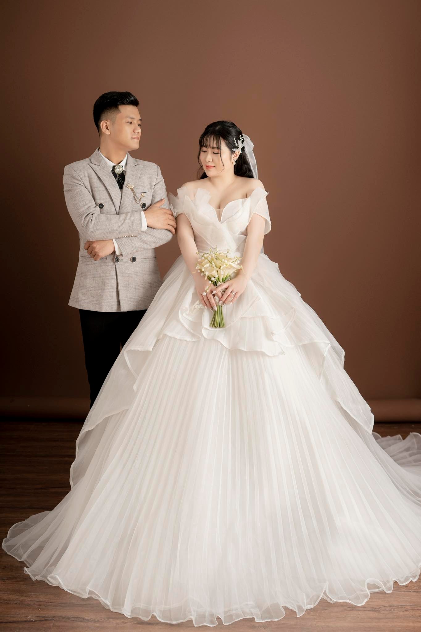 Cô dâu bụng bầu 5 tháng quẩy trong ngày ăn hỏi: Gái xinh Hải Phòng đồng ý lấy chồng cách 1700km sau 2 lần gặp mặt-14