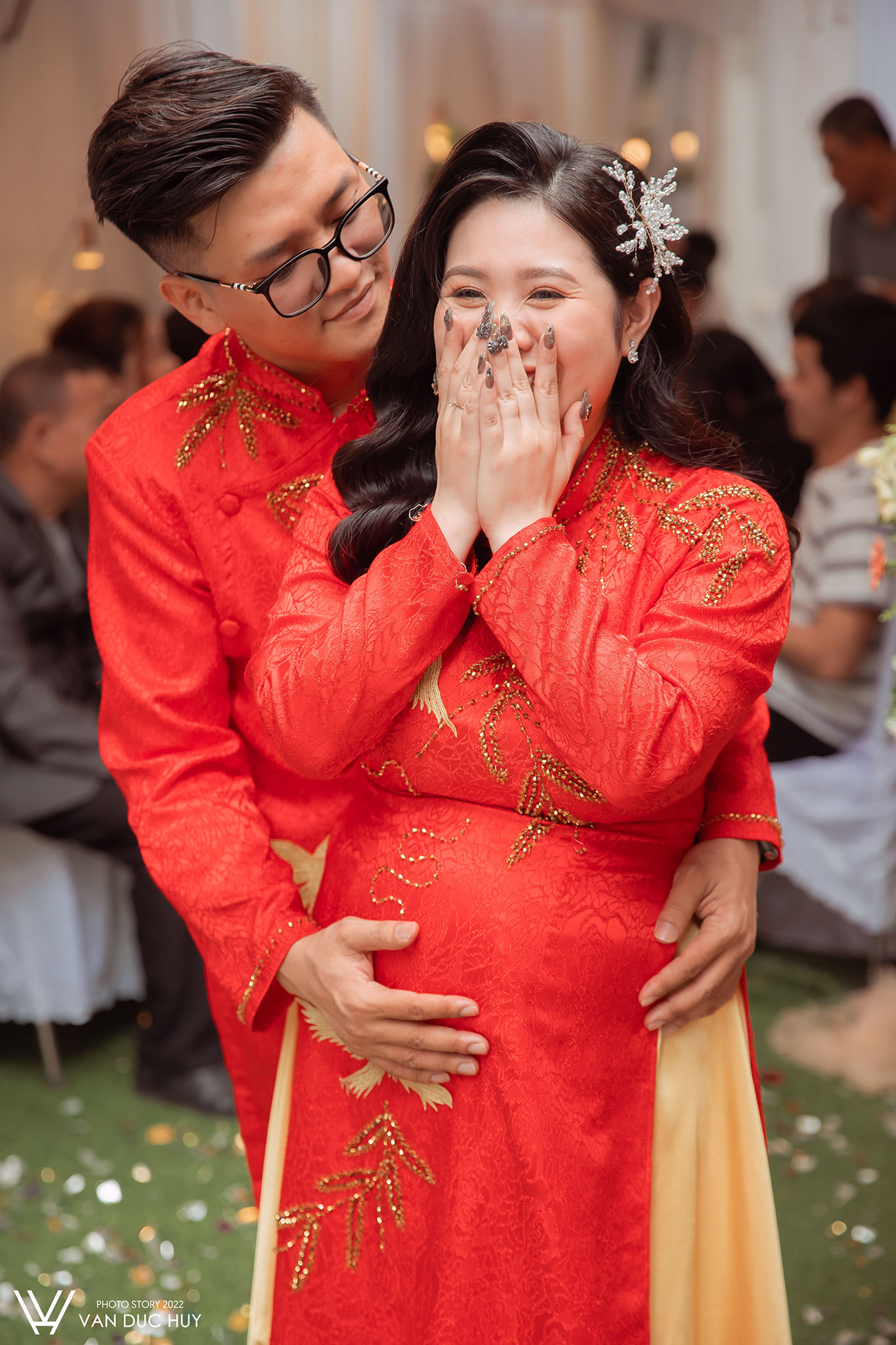 Cô dâu bụng bầu 5 tháng quẩy trong ngày ăn hỏi: Gái xinh Hải Phòng đồng ý lấy chồng cách 1700km sau 2 lần gặp mặt-9