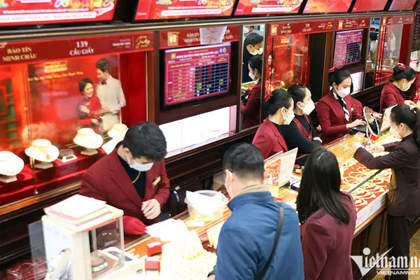 Loạt ô tô trúng biển VIP gây sốt thị trường-8