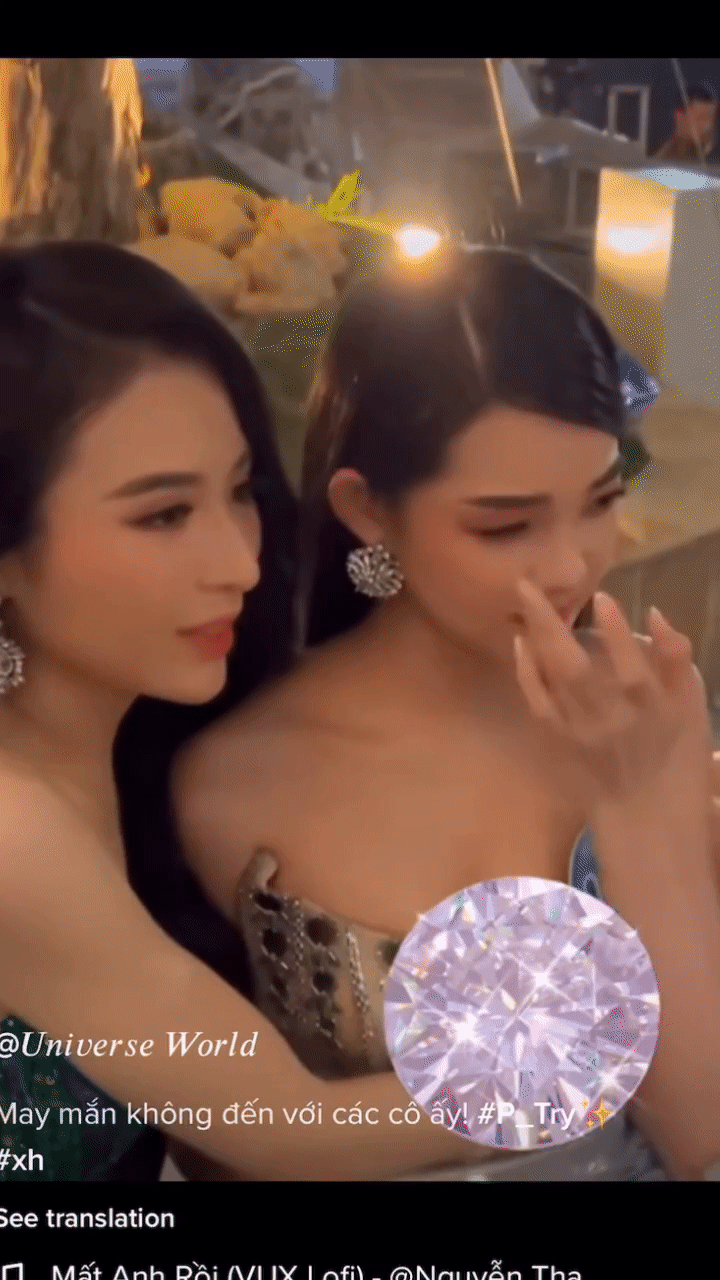 Rộ clip Nam Em khóc nức nở sau đêm Chung khảo Miss World, nguyên do vì phần thi gây tranh cãi?-10