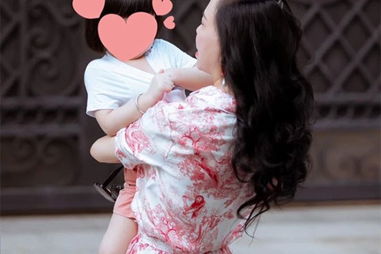 Phượng Chanel tiết lộ ngoại hình và tính cách tuổi lên 3 của con gái Quách Ngọc Ngoan