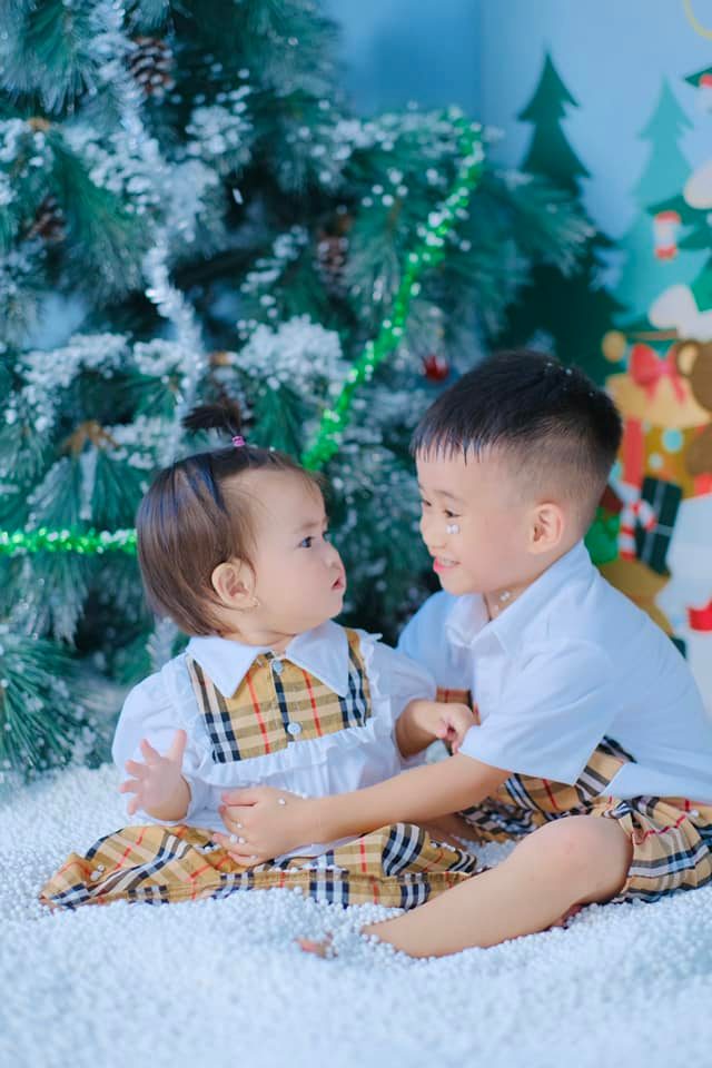 Clip 9 triệu view siêu ngầu của cậu bé 4 tuổi: Tự vệ sinh cá nhân, màn tự lái moto đến trường chất như nước cất-6