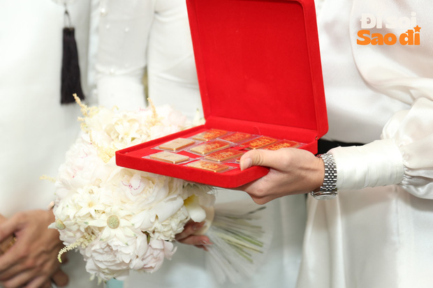 Xuất hiện bạn thân chơi lớn trong đám cưới Jolie Phương Trinh: Quà cưới sương sương 700 triệu!-4