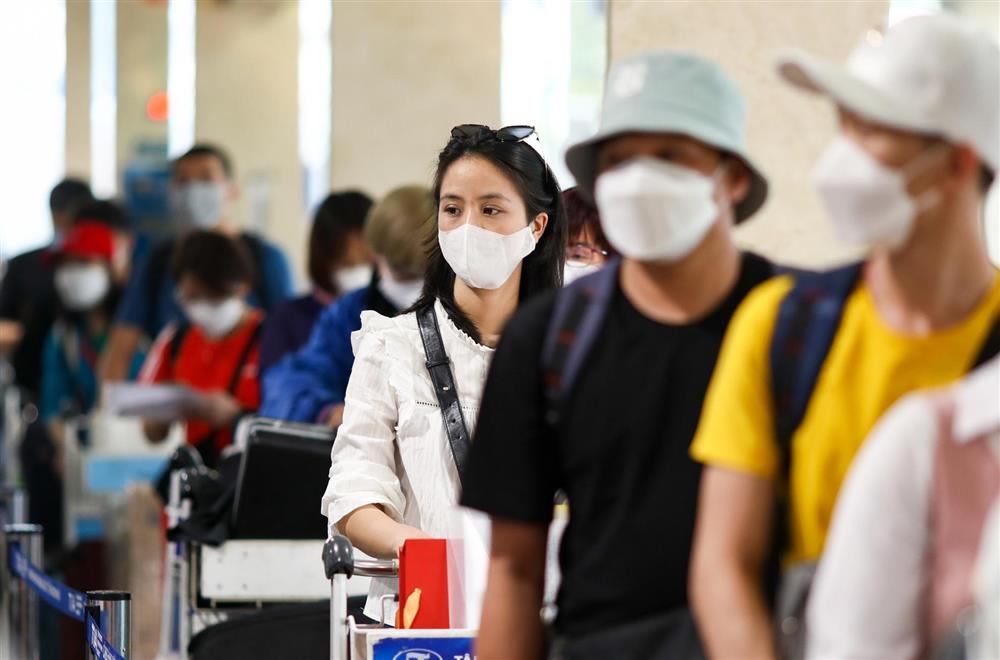 Giá vé máy bay sát ngày 30/4-1/5 bất ngờ hạ nhiệt-1