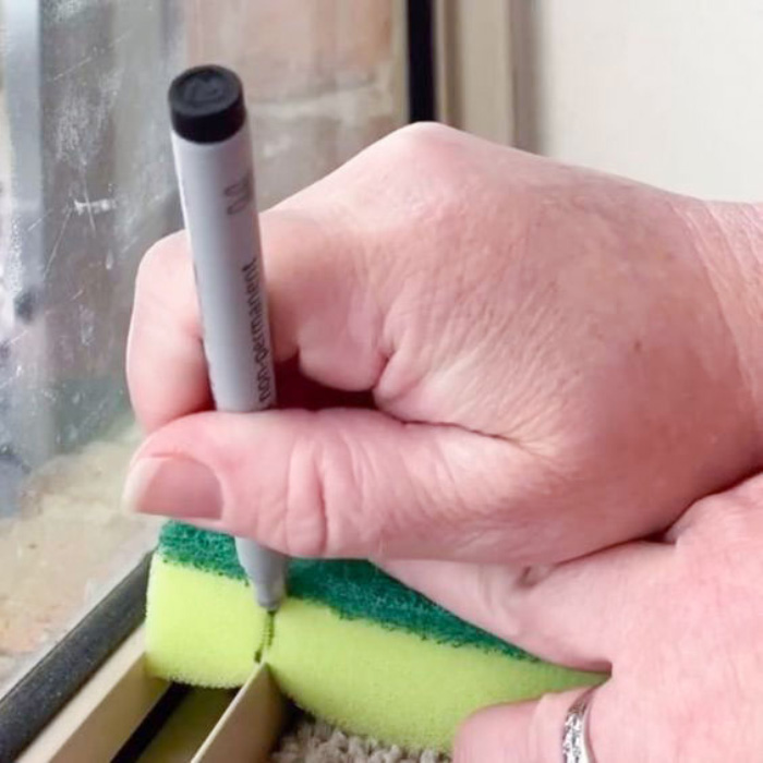 Mẹo loại bỏ bụi ở các góc khó tiếp cận bằng vật dụng có sẵn trong nhà-4