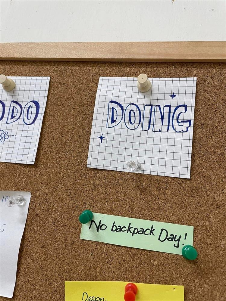 Đu trend No backpack day của hội học sinh, dân công sở Việt cũng cho ra 1001 ý tưởng khiến dân mạng cười bò-3