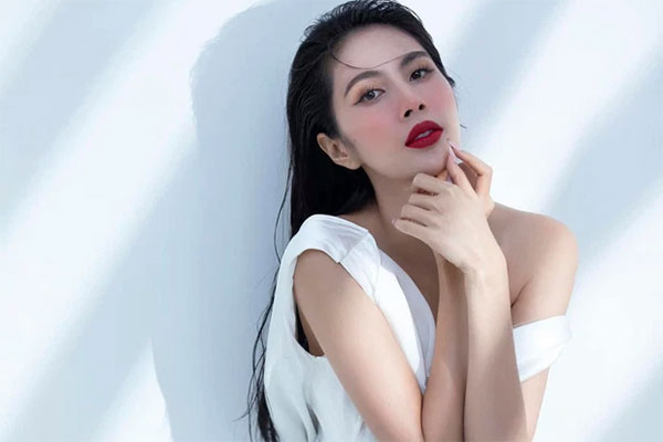 Thủy Tiên hiếm hoi đăng ảnh ở thì hiện tại, nhan sắc và thần thái đỉnh khỏi bàn-8