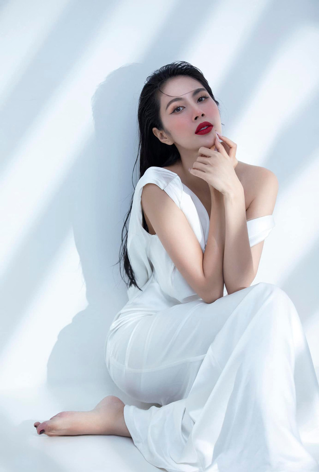 Thuỷ Tiên bị chỉ trích vì từng chê Sea Games là hội làng, nay lại đi hát chào mừng Sea Games-3