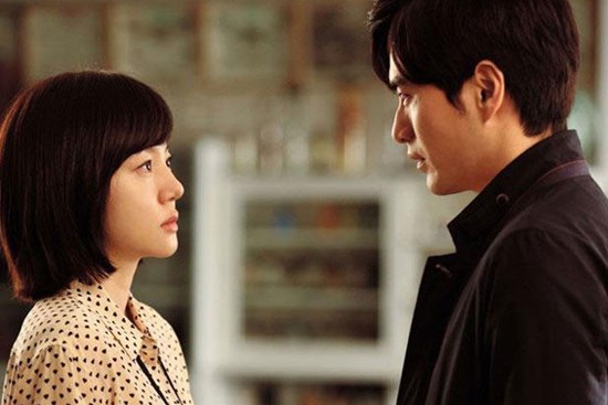 Ly hôn 4 năm rồi mà anh tôi vẫn còn muốn tái hợp với vợ cũ, choáng hơn nữa là chị ta còn đang mang bầu 8 tháng