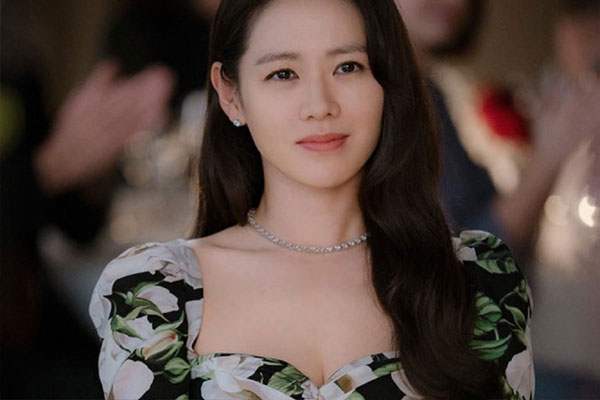 Phụ nữ mang đặc điểm này luôn được chồng xem như lá bùa hộ mệnh của mình, sẽ dành cả đời yêu thương, không bao giờ phản bội vợ-1