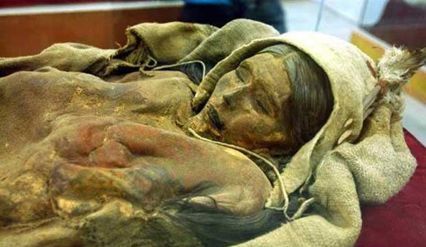 Phát hiện xác ướp 4000 năm tuổi bị chôn vùi tại Trung Quốc, chuyên gia giám định ADN tiết lộ danh tính thật sự gây ngỡ ngàng-1