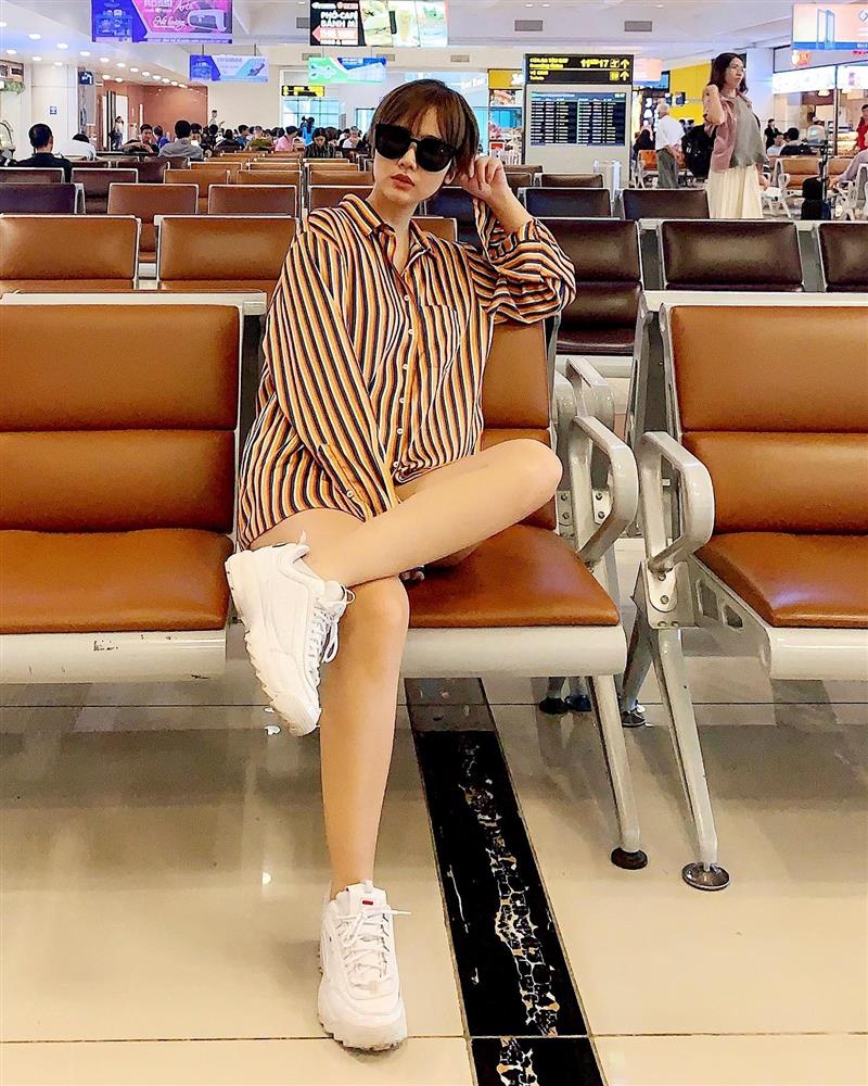 Huyền Lizzie và Phanh Lee có gu mặc áo sơ mi rất ngược: Bên hơi hiền, bên bùng nổ vẻ quyến rũ-1