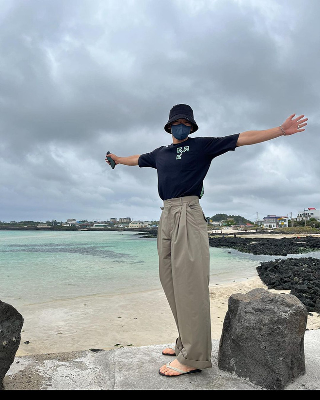 Bắt gặp Bi Rain và Kim Tae Hee bí mật hẹn hò ở nhà hàng Việt Nam: Chồng nhờ vợ quay clip rồi phán 1 câu gây sốt về món Việt-1