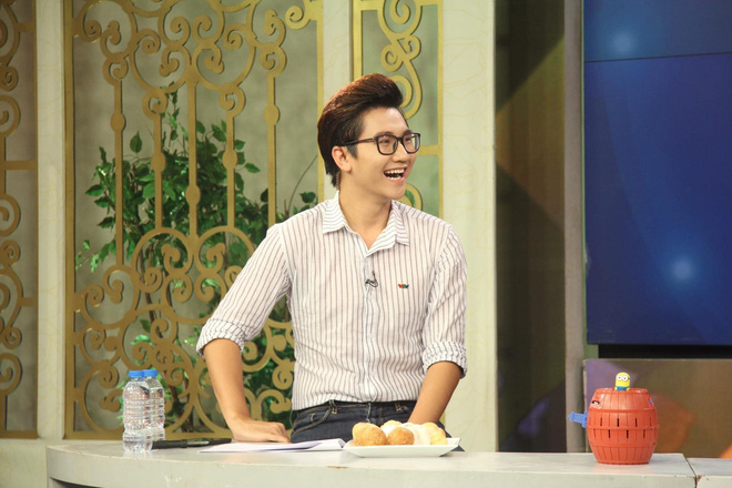 MC Công Tố: Giành cú đúp giải thưởng truyền hình từ năm 21 tuổi, vượt qua căn bệnh mất thính lực ghi dấu ấn tại VTV-3