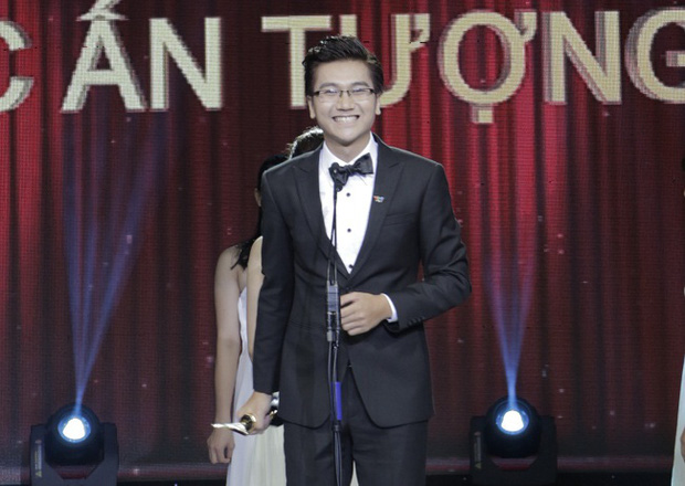 MC Công Tố: Giành cú đúp giải thưởng truyền hình từ năm 21 tuổi, vượt qua căn bệnh mất thính lực ghi dấu ấn tại VTV-1