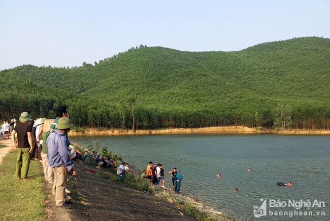 Nạn nhân sống sót trong vụ 4 nữ sinh đuối nước tử vong kể lại giây phút kinh hoàng chứng kiến bạn chới với giữa dòng nước dữ-1