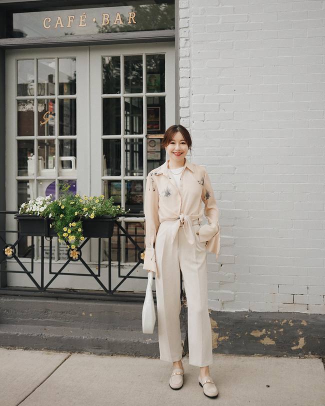 Vụng mix đồ đến mấy thì khi mặc trang phục màu be, chị em cũng ghi trọn điểm tinh tế-8
