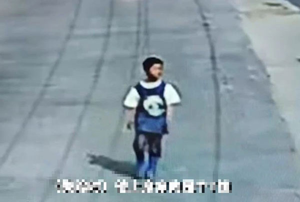 Bé trai 4 tuổi đột ngột mất tích, cả vùng huy động đi tìm sau 2 ngày lại phát hiện ở nơi khó hiểu và đau lòng nhất-2