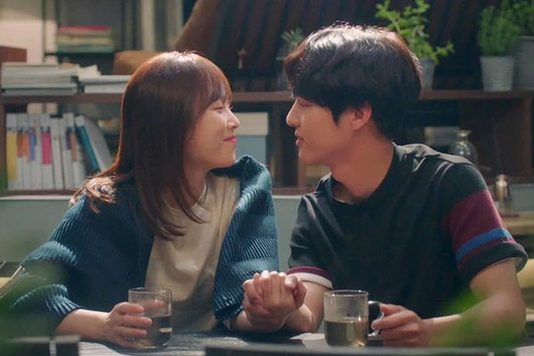 Chồng ngoại tình rồi ly hôn, vợ vẫn sống chăm sóc bố mẹ già, vài năm sau gã trăng hoa quay về tuyên bố điều&nbsp;sốc với tài sản thừa kế-2