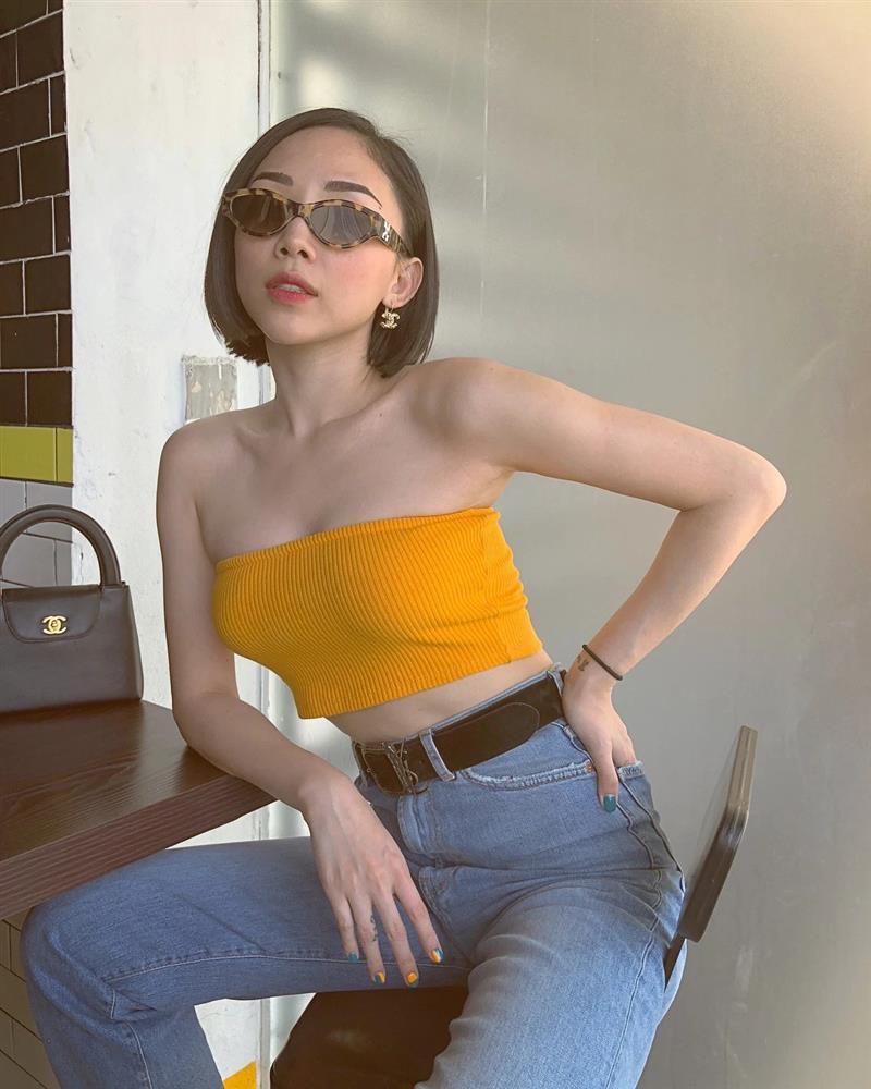 Du lịch 30/4 mặc gì: Ghim ngay style siêu cháy từ Tóc Tiên-4
