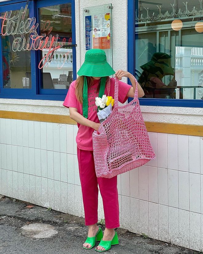 Xanh lá và hồng năm nay hot hơn cả tím nhưng mix đồ thế nào để có ảnh trăm like-5