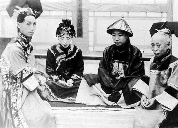 Bộ ảnh hiếm về hôn lễ quý tộc Trung Quốc thời nhà Thanh xưa, những gì khắc họa trong phim ảnh liệu có lừa dối?-10