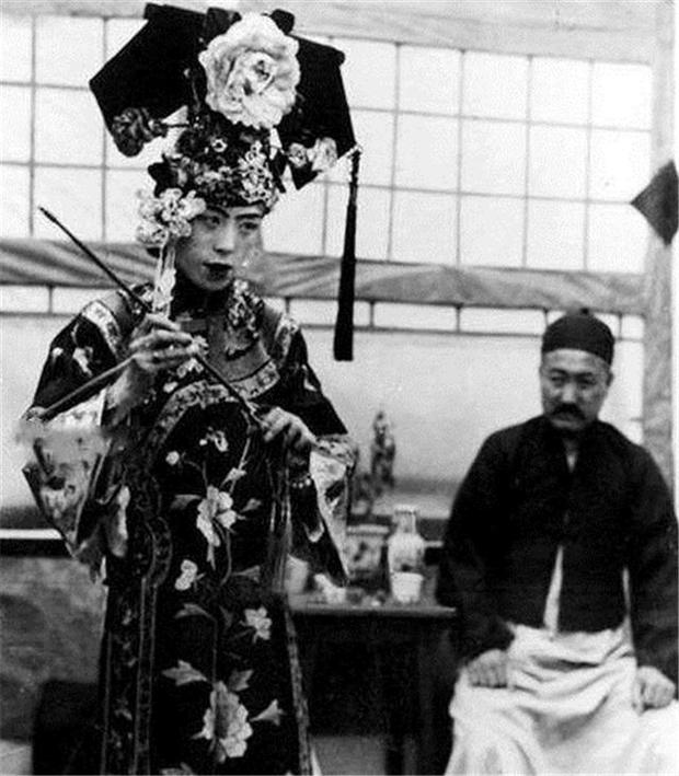 Bộ ảnh hiếm về hôn lễ quý tộc Trung Quốc thời nhà Thanh xưa, những gì khắc họa trong phim ảnh liệu có lừa dối?-13
