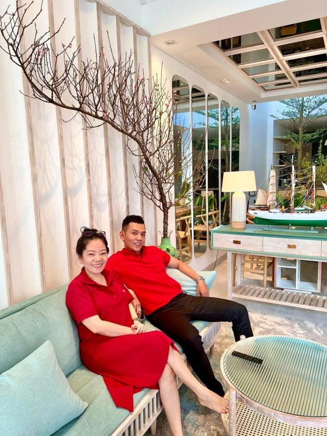 Sính lễ 88 cây vàng và 2 tỷ kim cương, đám cưới tốn cả con Mẹc: Vợ chồng Phương Trinh Jolie giàu cỡ nào?-28