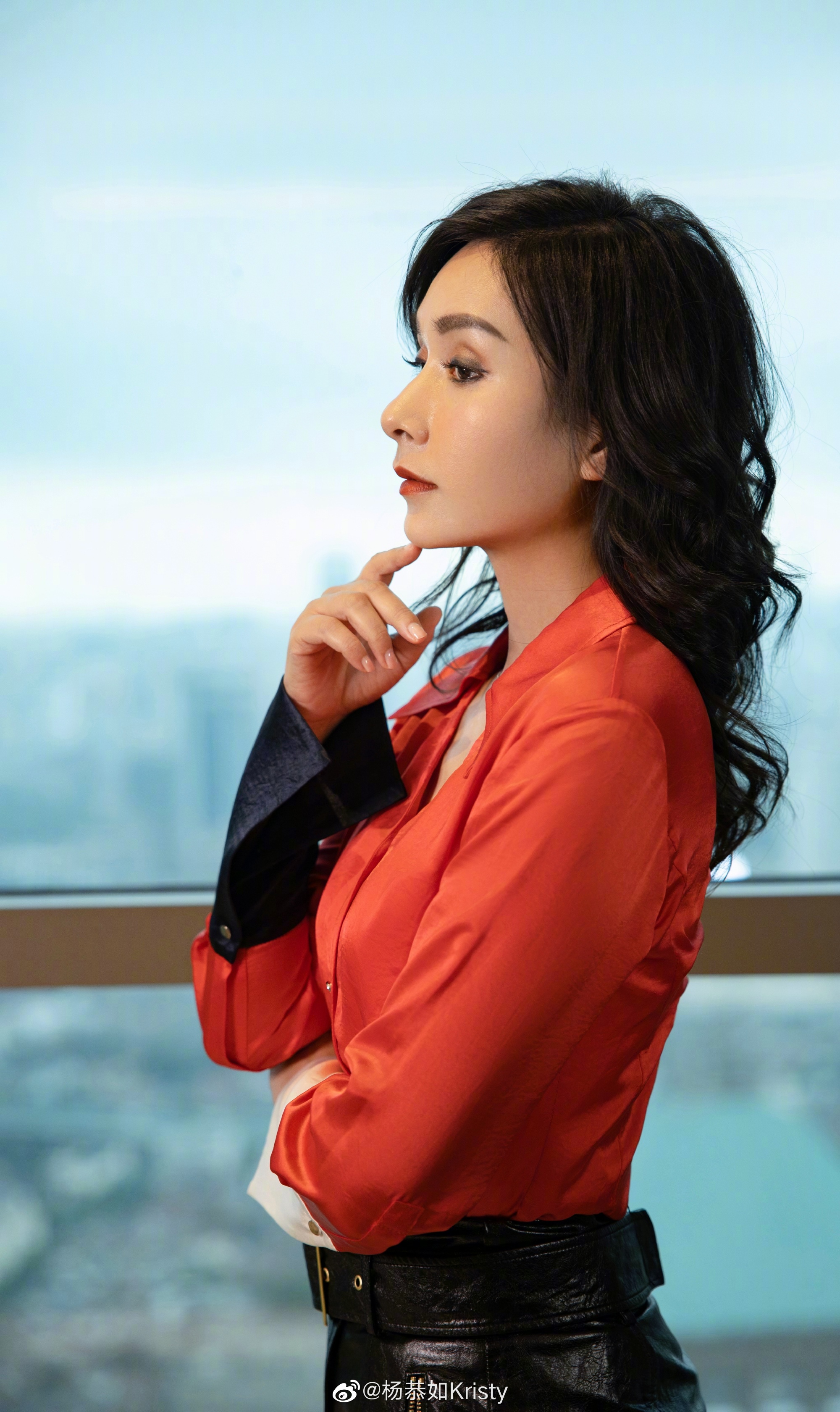 Cuộc sống của Hoa hậu đầu tiên bị đánh ghen công khai: Danh tiếng nàng ngọc nữ vỡ tan sau cái tát trời giáng-9