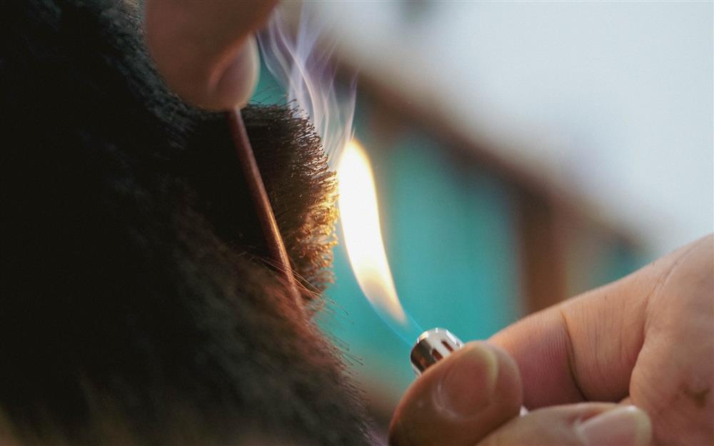 Dịch vụ lạ vừa xuất hiện ở TP.HCM: Hớt tóc bằng lửa, thử thách thực sự cho các bạn trẻ yêu thích cảm giác mạnh-3