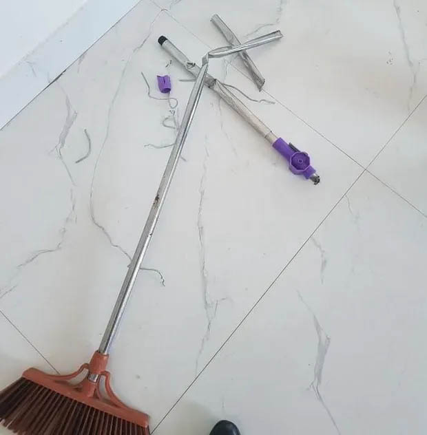 Vụ cháu bé 4 tuổi bị đánh bằng cán chổi, móc áo vì lười ăn: Tạm giữ dì ruột-3