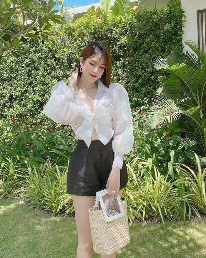 Học Minh Hằng, Lan Khuê mặc quần short vải ngắm mãi không chán-1