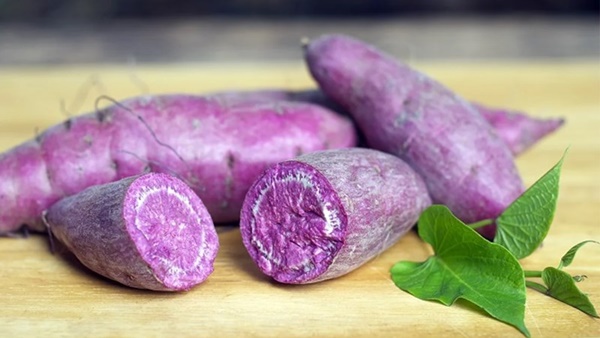 Mách chị em cách nấu chè&nbsp;khoai lang tím&nbsp;đẹp mắt, hấp dẫn, ai thưởng thức cũng phải tấm tắc khen ngon-1