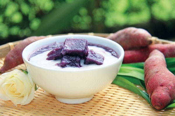 Mách chị em cách nấu chè khoai lang tím đẹp mắt, hấp dẫn, ai thưởng thức cũng phải tấm tắc khen ngon-3
