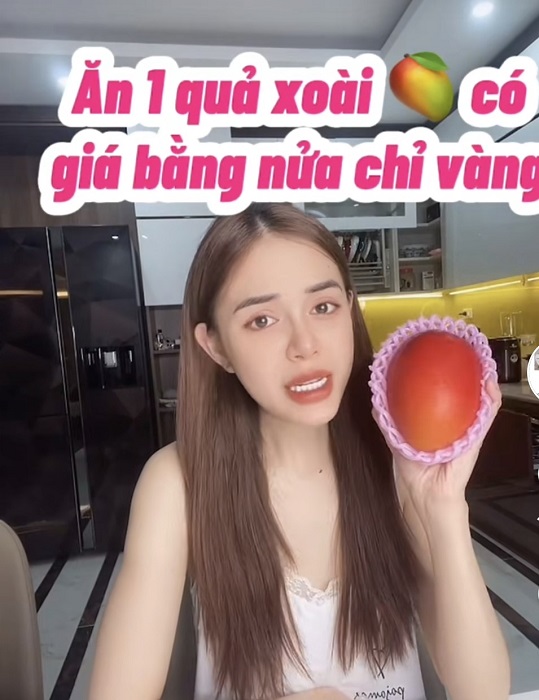 Hơn 2 triệu đồng/quả xoài màu đỏ, nhà giàu Việt chi tiền ăn sang”-4