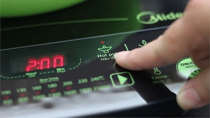 Chỉ cần điều chỉnh nút này trên bếp từ giúp tiết kiệm kha khá tiền điện, người không biết dễ mất tiền oan-2