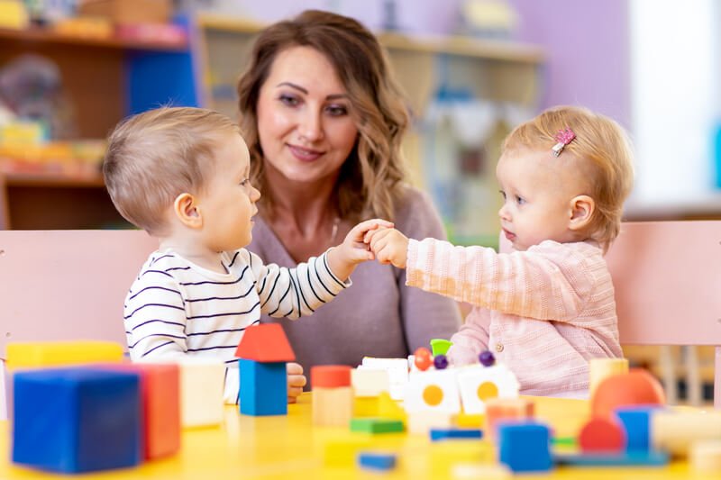 Dạy con theo phương pháp Montessori có lợi thế gì và những nguyên tắc cần tuân thủ khi áp dụng-1